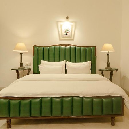 A Mansion Otel Kashipur Dış mekan fotoğraf