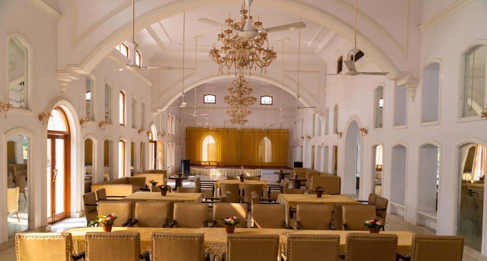 A Mansion Otel Kashipur Dış mekan fotoğraf