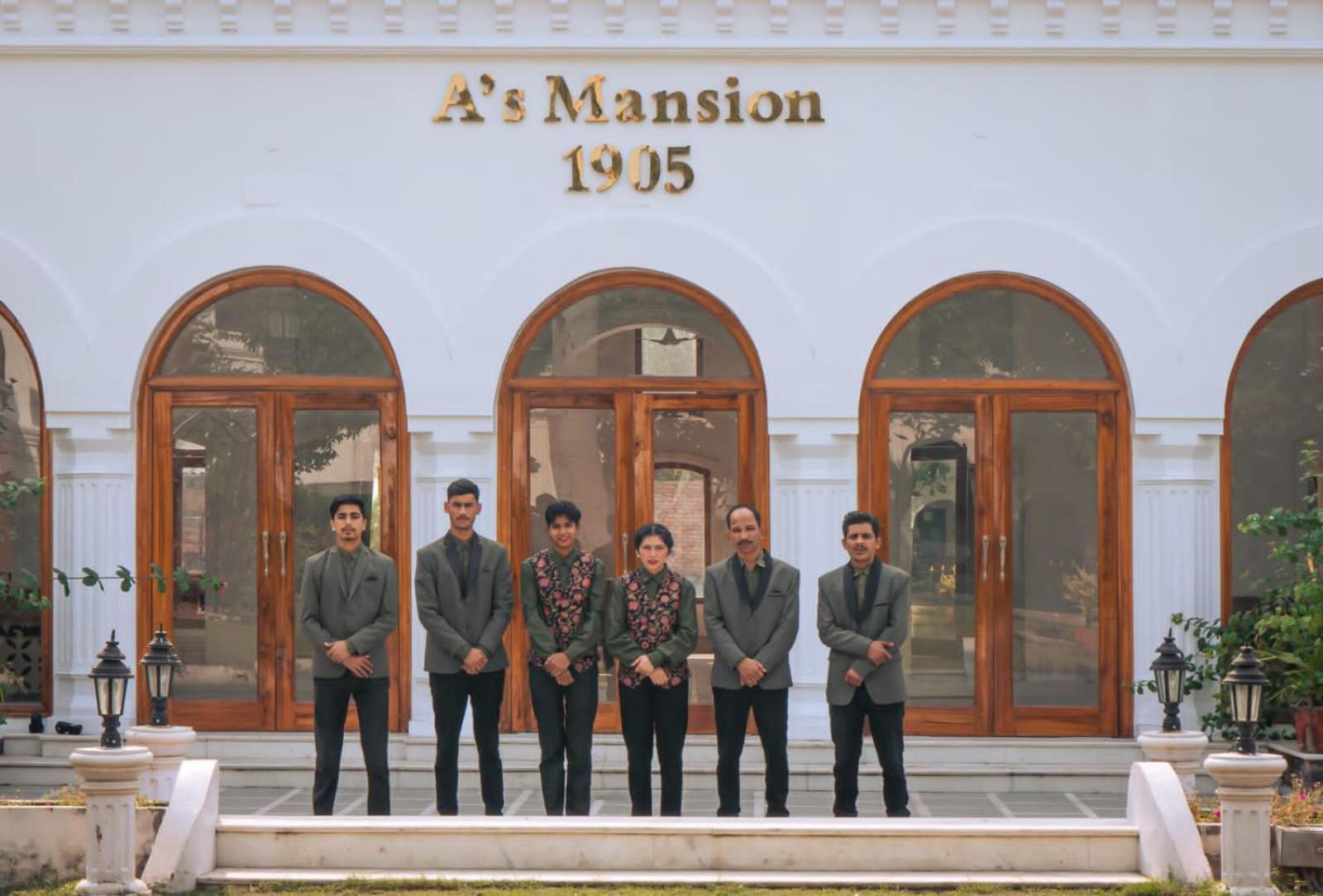 A Mansion Otel Kashipur Dış mekan fotoğraf